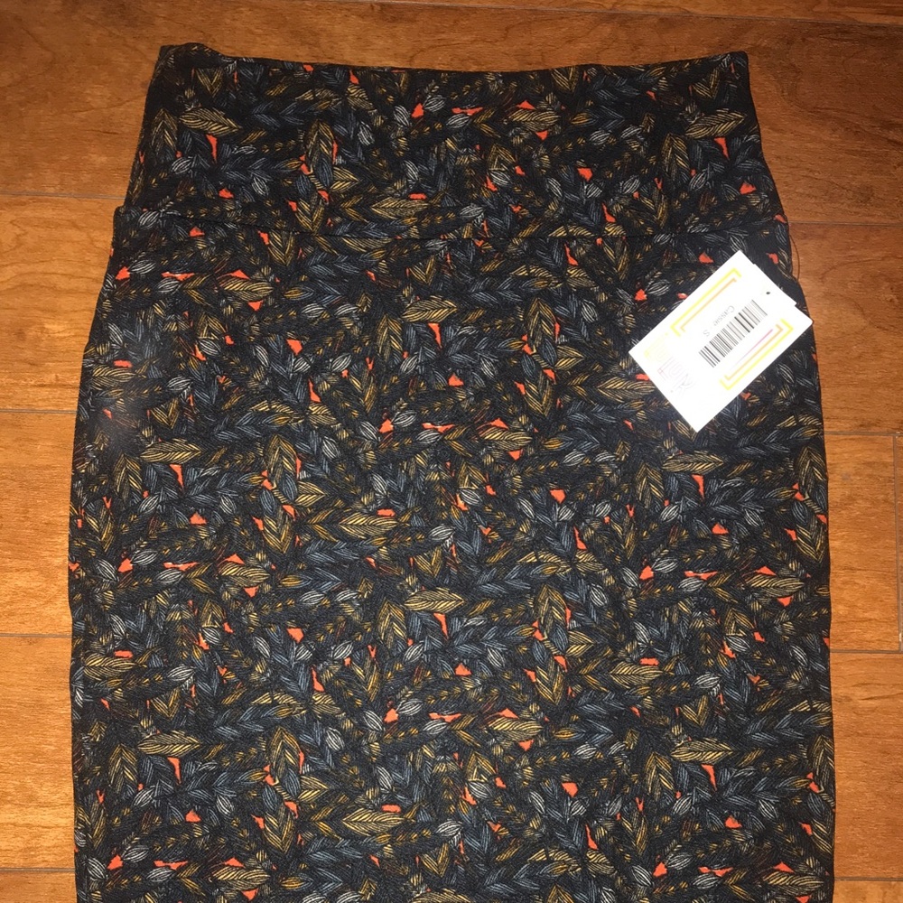 ⚡️Sale⚡️LuLaRoe Cassie Pencil Skirt